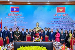 ແຂວງຈໍາປາສັກ ແລະ ແຂວງກອນຕູມ ສືບຕໍ່ເພີ່ມທະວີສາຍພົວພັນການຮ່ວມມື ສອງຝ່າຍ