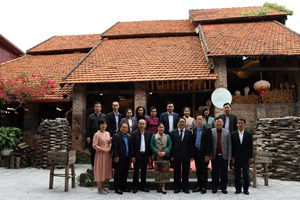 ຄະນະຜູ້ແທນສູນກາງແນວລາວສ້າງຊາດ ຢ້ຽມຢາມ ແລະ ເຮັດວຽກ ຢູ່ນະຄອນຫຼວງຮ່າໂນ້ຍ