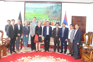 ເອກອັກຄະລັດຖະທູດ ເຢຍລະມັນ ປະຈໍາ ລາວ ເຄື່ອນໄຫດເຮັດວຽກຢູ່ ແຂວງຫຼວງນໍ້າທາ.