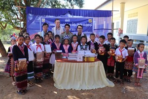 ມູນນິທິເກື້ອຝັນເດັກມອບອາຄານຮຽນ 2 ຫຼັງ