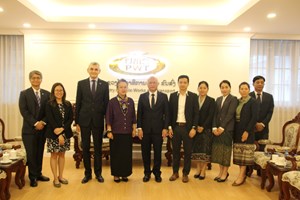 ລັດຖະມົນຕີ ຍທຂ  ຕ້ອນຮັບUNESCAPເຂົ້າຢ້ຽມພົບປະ