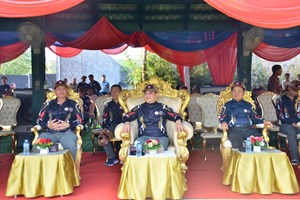 ແຂ່ງຂັນຍິງປືນຊີງຂັນນາຍົກລັດຖະມົນຕີສະຫຼອງວັນສ້າງຕັ້ງກຳລັງປ້ອງກັນຄວາມສະຫງົບ