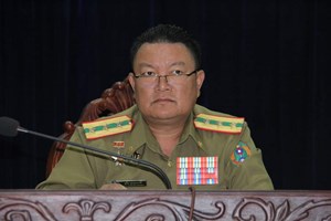 ພະແນກຕຳຫຼວດຈະລາຈອນ ນວມີຄວາມພ້ອມໃຫ້ຄວາມສະດວກມວນຊົນເຂົ້າມາທ່ຽວຊົມງານບຸນຊ່ວງເຮືອທີ່ທ່າວັດຈັນ