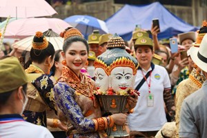 ປະເພນີບຸນປີໃໝ່ລາວ