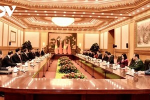 ປະທານສະພາແຫ່ງຊາດ ຫວຽດນາມ ເຂົ້າພົບປະກັບ ປະທານປະເທດແຫ່ງ ສປ ຈີນ