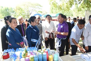 ສູນໜອງເຕົ່າຈັດກິດຈະກຳພົບປະຊາວນາບ້ານຄຳຊັນ