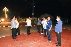 ເຈົ້າແຂວງຄຳມ່ວນ ລົງຕິດຕາມ ກວດກາ ຈຸດທີ່ຈະສ້າງເປັນຕະຫຼາດກາງຄືນ ໃນເທດສະບານເມືອງທ່າແຂກ