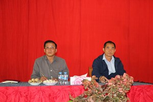 ເລຂາພັກເມືອງຫົງສາ ຕິດຕາມຊຸກຍູ້ວຽກງານກໍ່ສ້າງຮາກຖານ ຢູ່ບ້ານຄົກແອກ