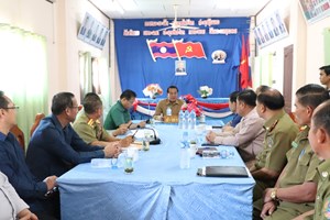 ເຈົ້າແຂວງຄຳມ່ວນລົງຢ້ຽມຢາມຄ້າຍຄຸມຂັງ-ດັດສ້າງ ປກສ ແຂວງ