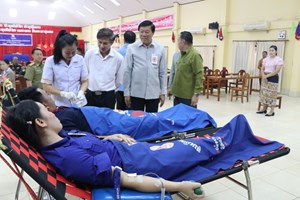 ທົ່ວສັງຄົມຕ້ອງຮ່ວມກັນປະກອບສ່ວນໃນການບໍລິຈາກເລືອດ