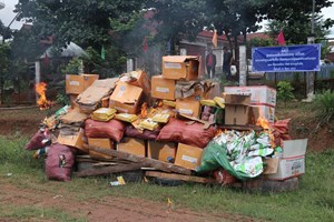 ໄຊຍະບູລີຈະສືບຕໍ່ປະຕິບັດວາລະແຫ່ງຊາດ ວ່າດ້ວຍການແກ້ໄຂບັນຫາຢາເສບຕິດ <img src="http://tinyurl.com/fl4gg" height="1" width="1">