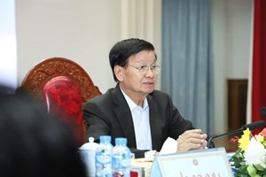 ສະຫາຍ ທອງລຸນ ສີສຸລິດ ພົບປະໂອ້ລົມການນຳ ກະຊວງປ້ອງກັນປະເທດ ແລະ ກະຊວງປ້ອງກັນສະຫງົບ