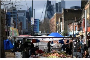 ເສດຖະກິດອັງກິດພົບກັບພາວະຖົດຖອຍ