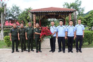 ປກຊ-ປກສ ແຂວງບໍ່ແກ້ວ ອວຍພອນຕຳຫຼວດລາດຕະເວນທາງນໍ້າ ສປ ຈີນ