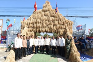 ເມືອງອາດສະພັງທອງ ຈັດງານເທດສະການ ບຸນກອງເຂົ້າໃຫຍ່