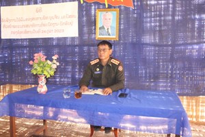 ຫົວໜ້າພະແນກເສນາທິການ ກອງພັນໃຫຍ່ 202 ພົບປະໂອ້ລົມພະນັກງານ-ນັກຮົບກອງຮ້ອຍ 261