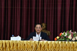 ນາຍົກລັດຖະມົນຕີ ພົບປະໂອ້ລົມ ການນຳຫຼັກແຫຼ່ງແຂວງບໍ່ແກ້ວ