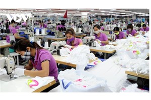 ຂະແໜງຕ່ຳແຜ່ນຕັດຫຍິບ ອາຊຽນ -ຈີນ ລົງນາມບົດບັນທຶກຊ່ວຍຈຳການຮ່ວມມື