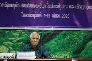 ຫົວໜ້າຄອສພຊີ້ນຳຄະນະໂຄສະນາອົບຮົມແຂວງໄຊສົມບູນເປັນເຈົ້າການໂຄສະນາເຜີຍແຜ່ແນວທາງນະໂຍບາຍຂອງພັກ