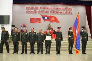 ສະເຫຼີມສະຫຼອງວັນສ້າງຕັ້ງໂຮງຮຽນທິດສະດີການເມືອງກອງທັບຄົບຮອບ 5 ປີ