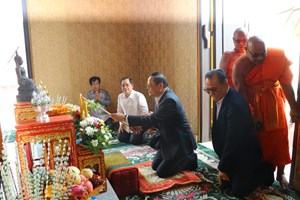 ນາຍົກລັດຖະມົນຕີ ຮ່ວມພິທີເປີດປ້າຍຫໍຫຼັກເມືອງນະຄອນປາກເຊ