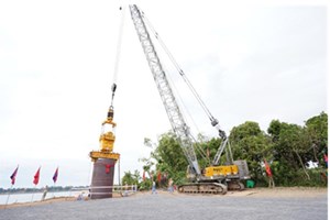 ເປີດການກໍ່ສ້າງຂົວຂ້າມແມ່ນ້ຳບາຊັກຢູ່ນະຄອນຫຼວງພະນົມເປັນ