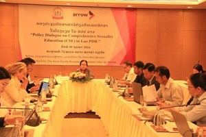 ປຶກສາຫາລື ກ່ຽວກັບ ເພດສຶກສາໃນໂຮງຮຽນ ໃນ ສປປ ລາວ