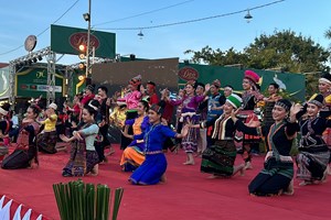 ເບິ່ງປີທ່ອງທ່ຽວ ລາວຈາກສາຍຕາ "ຊາວແຂວງຢູນນານ"