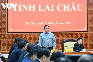 ນາຍົກລັດຖະມົນຕີ ຫວຽດນາມ ເຮັດວຽກກັບຄະນະປະຈຳພັກແຂວງລາຍເຈົາ