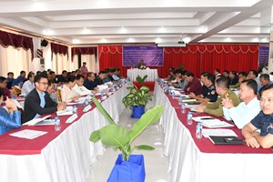 ໄຊຍະບູລີ ຕີລາຄາການຈັດຕັ້ງປະຕິບັດ ດ້ານການຄ້າ ແລະ ການຂົນສົ່ງ