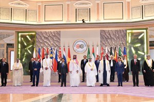 ທ່ານ ສອນໄຊ ສີພັນດອນ ເຂົ້າຮ່ວມກອງປະຊຸມສຸດຍອດອາຊຽນ-ສະພາການຮ່ວມມືເຂດອ່າວ 