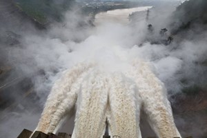 ສປປ ລາວ ສົ່ງເສີມການນໍາໃຊ້ພະລັງງານສະອາດເຂົ້າໃນການຄົມມະນາຄົມ ແລະ ຂົນສົ່ງ