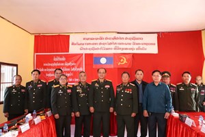 ຄະນະນໍາກະຊວງປ້ອງກັນປະເທດ ລົງຢ້ຽມຢາມພະນັກງານບຳນານບ້ານຈັດສັນ 194