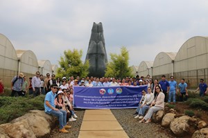 3 ອົງການຈັດຕັ້ງ ຄອສພ ຢ້ຽມຢາມສວນກາເຟໄຮແລນເມືອງປາກຊ່ອງ