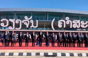 ສອງ ທ່ານນາຍົກລັດຖະມົນຕີ ລາວ - ໄທ ຮ່ວມເປີດສະຖານີລົດໄຟວຽງຈັນ (ຄໍາສະຫວາດ)