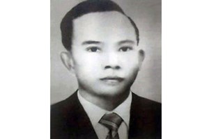 ປະທານ ຄໍາໄຕ ສີພັນດອນ ກັບການເຄື່ອນໄຫວປະຕິວັດຊາດ