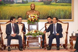 ທ່ານ ບຸນທອງ ຈິດມະນີ ຕ້ອນຮັບຄະນະຜູ້ແທນຊາວໜຸ່ມຫວຽດນາມ