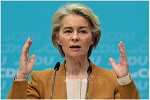 ທ່ານນາງ ເອີຊູລາ ວັນເດີ ເລເຢັນ ສືບຕໍ່ດຳລົງຕຳແໜ່ງປະທານ EC