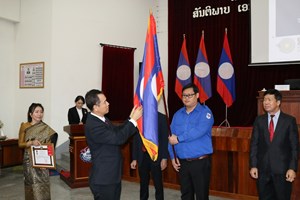 ກະຊວງ ອຄ ປະດັບຫຼຽນ ໃຫ້ກົມກອງ ແລະ ບຸກຄົນ ທີ່ມີຜົນງານດີເດັ່ນ ງານວາງສະແດງໂລກ 2020