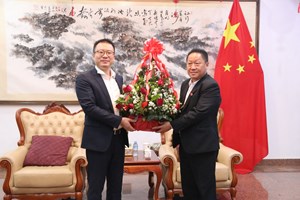 ຄອສພ ອວຍພອນສະຖານທູດຈີນໃນໂອກາດປີໃໝ່ຈີນ