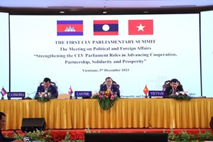 ກໍາມາທິການການຕ່າງປະເທດລັດຖະສະພາ CLV ປຶກສາຫາລືກັນ ເພື່ອພ້ອມກັນກ້າວໄປ