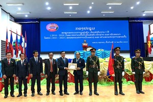 ການເງິນເຊກອງ ສະຫຼຸບວຽກງານແຂ່ງຂັນ-ຍ້ອງຍໍຮັກຊາດ ແລະ ພັດທະນາ