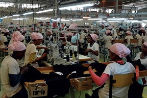 ເອທິໂອປີ ດຶງດູດການລົງທຶນເຂົ້າໃນນິຄົມອຸດສາຫະກຳ 100 ລ້ານໂດລາ <img src="http://tinyurl.com/fl4gg" height="1" width="1">