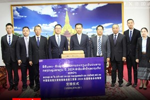 ທ່ານ ມະໄລທອງ ກົມມະສິດ ຕ້ອນຮັບເອກອັກຄະລັດຖະທູດ ສປ ຈີນ ເຂົ້າຢ້ຽມຂໍ່ານັບ