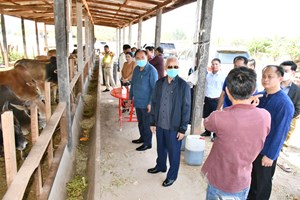 ຫົວໜ້າ ຄອສພ ຢ້ຽມຢາມແຂວງ ໄຊຍະບູລີ