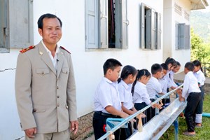 ຜູ້ອຳນວຍການໂຮງຮຽນ ມີບົດບາດສຳຄັນໃນການປັບປຸງຜົນການຮຽນຂອງນັກຮຽນ