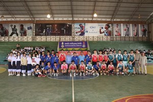 ມສ ໂພນໃຊສ້າງຂະບວນແຂ່ງຂັນກິລາຕ້ອນຮັບວັນຄູແຫ່ງຊາດ