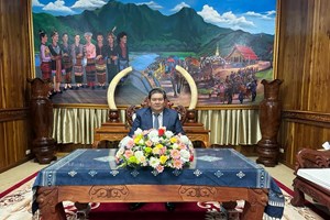 ຄວາມຮູ້ສຶກສ່ວນຕົວໃນໂອກາດວັນຊາດ ທີ 2 ທັນວາ ຄົບຮອບ 48 ປີ