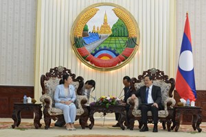 ນາຍົກລັດຖະມົນຕີ ຕ້ອນຮັບ ລັດຖະມົນຕີກະຊວງຟື້ນຟູໄພພິບັດ ຍີ່ປຸ່ນ