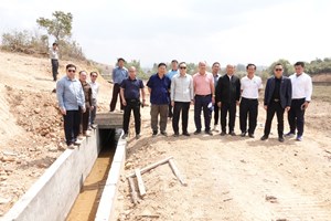 ການນໍາກະຊວງກະສິກຳ ແລະ ປ່າໄມ້ຊຸກຍູ້ວຽກງານກະສິກຳຢູ່ແຂວງຊຽງຂວາງ